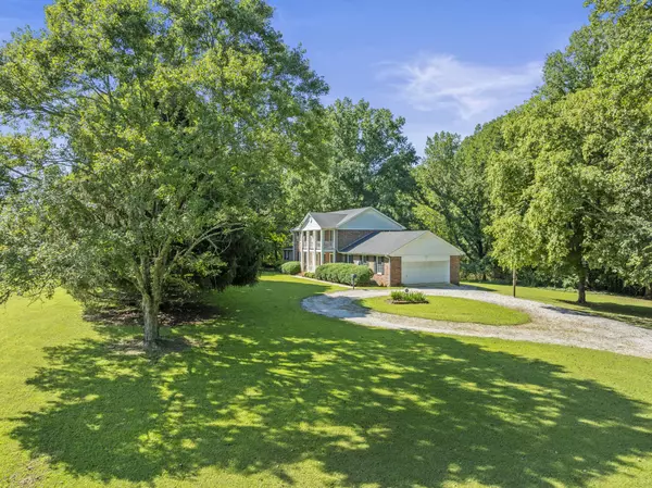 Winchester, TN 37398,109 Carter Farris Ln