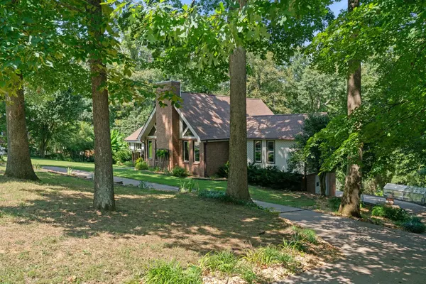 Greenbrier, TN 37073,1015 Red Oak Dr