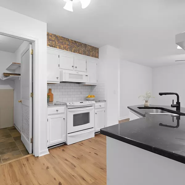 Ashland City, TN 37015,474 S Main St #203