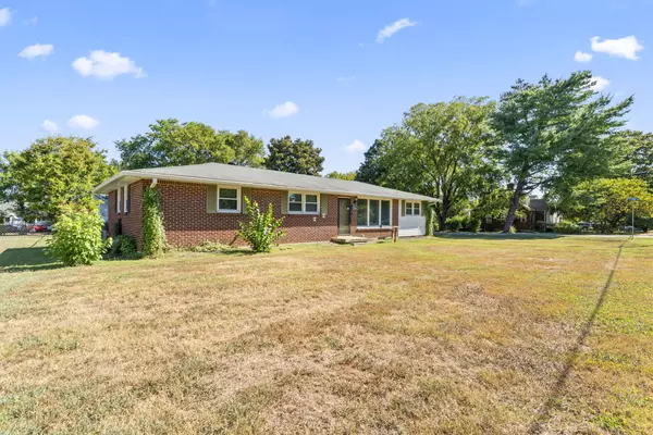208 Roscoe St, Goodlettsville, TN 37072