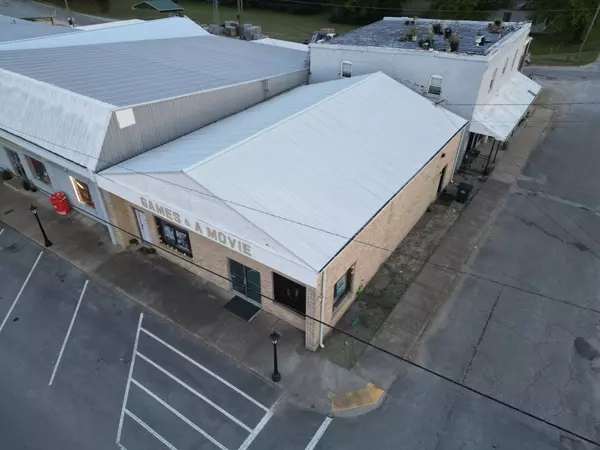 Collinwood, TN 38450,200 E Broadway St