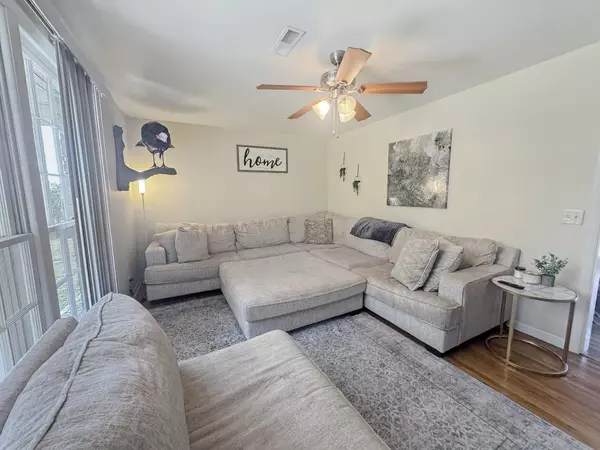 Cumberland City, TN 37050,203 Landiss Ave