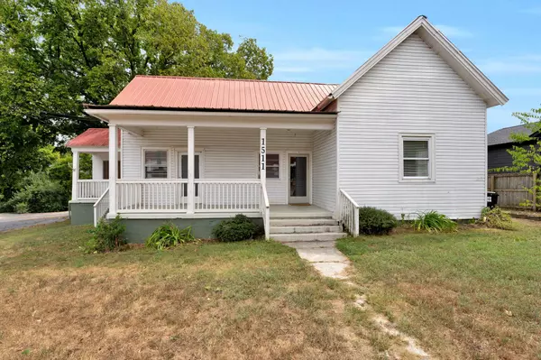 1511 Highland Ave, Columbia, TN 38401