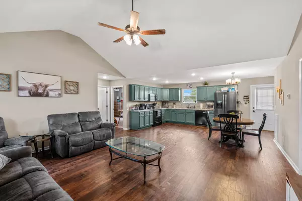 Sparta, TN 38583,1310 Ray Broyles Rd