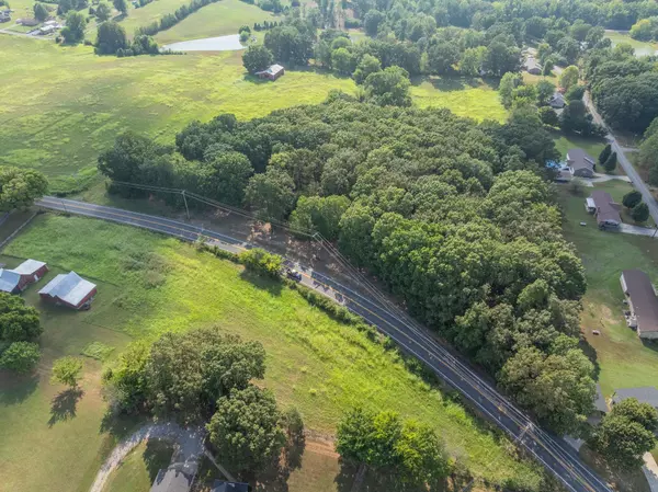 Tennessee Ridge, TN 37178,0 N Main Street