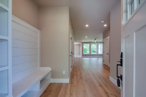 Columbia, TN 38401,1151 Canaan Rd