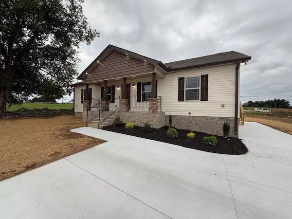 Shelbyville, TN 37160,329 Dover St