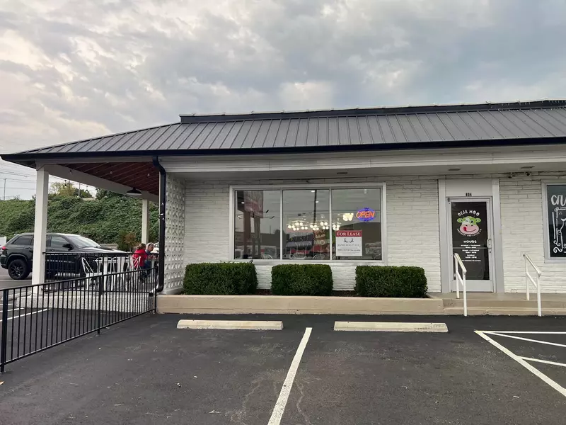 804 Memorial Blvd, Springfield, TN 37172