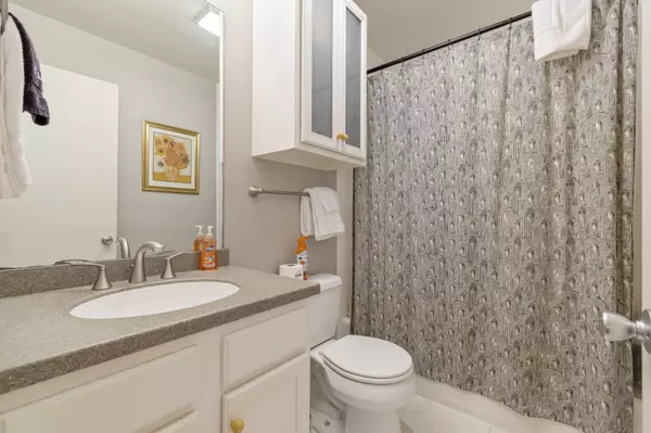 Nashville, TN 37201,962 1st Ave #N