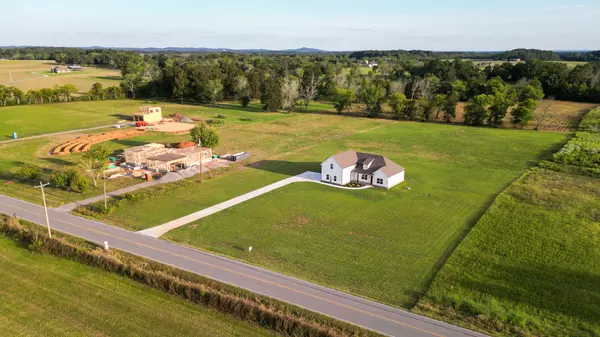 Bell Buckle, TN 37020,2242 Unionville Deason Rd