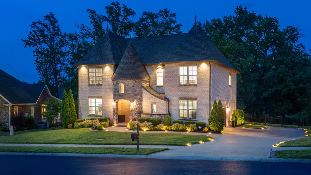 127 Copperstone Drive, Clarksville, TN 37043