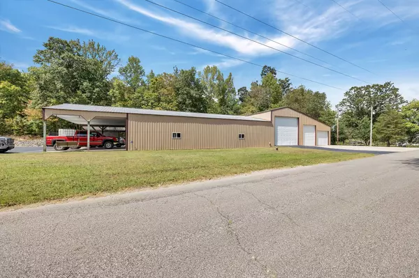 Centerville, TN 37033,262 Brushy Rd