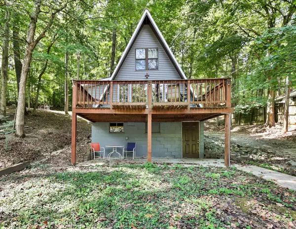 111 Lakeshore Dr, Dover, TN 37058