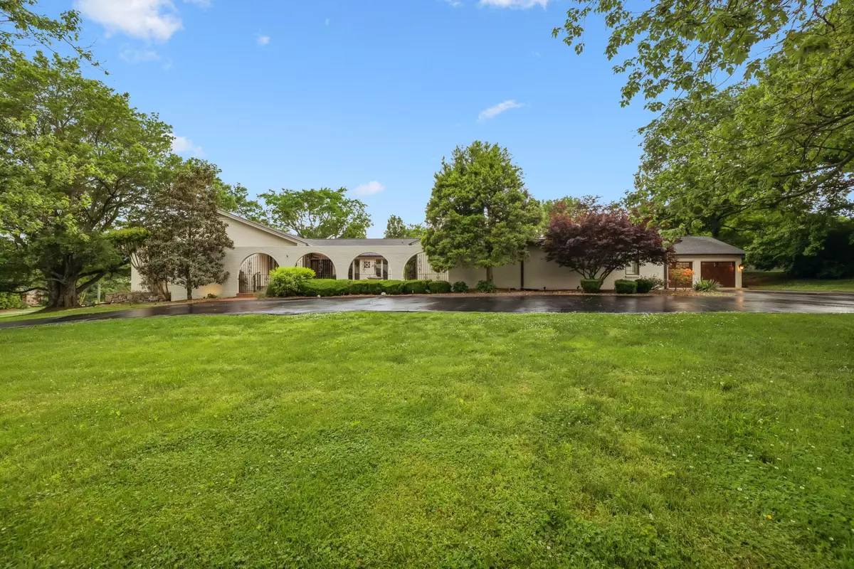 Brentwood, TN 37027,321 Granny White Pike