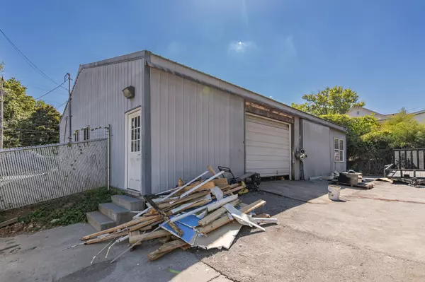 Columbia, TN 38401,314 W 12th St