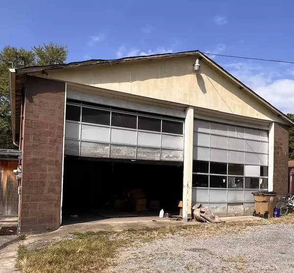 Madison, TN 37115,549 E Maple St