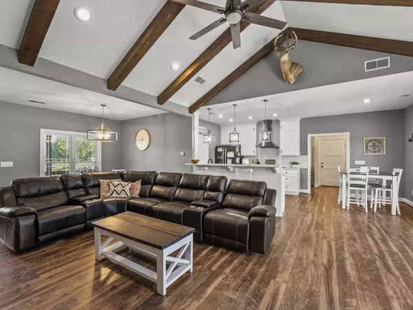 Belvidere, TN 37306,937 Neal Rd