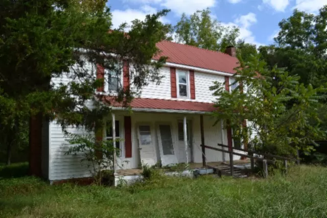 Byrdstown, TN 38549,1046 Livingston Hwy