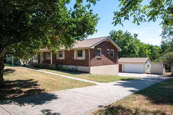 Hendersonville, TN 37075,155 Neverbreak Dr