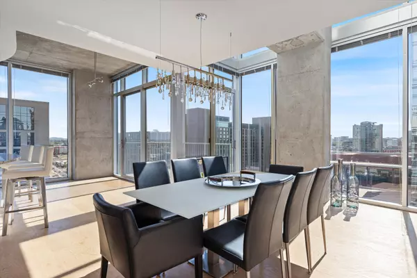 Nashville, TN 37201,301 Demonbreun St #2016