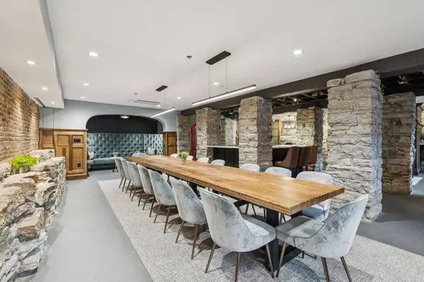 Columbia, TN 38401,710 N Main St