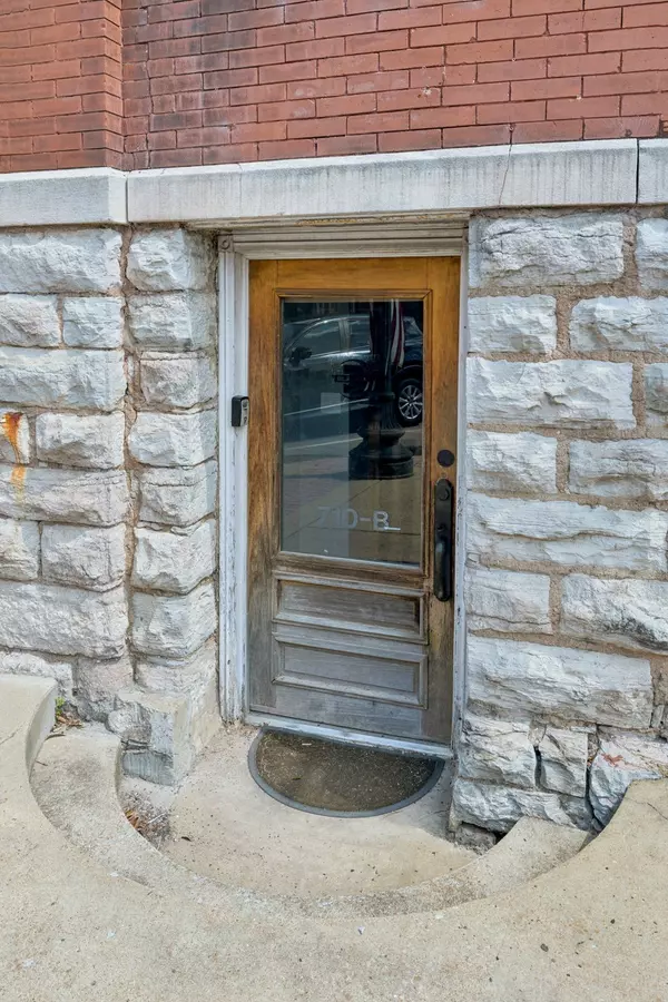 Columbia, TN 38401,710 N Main St