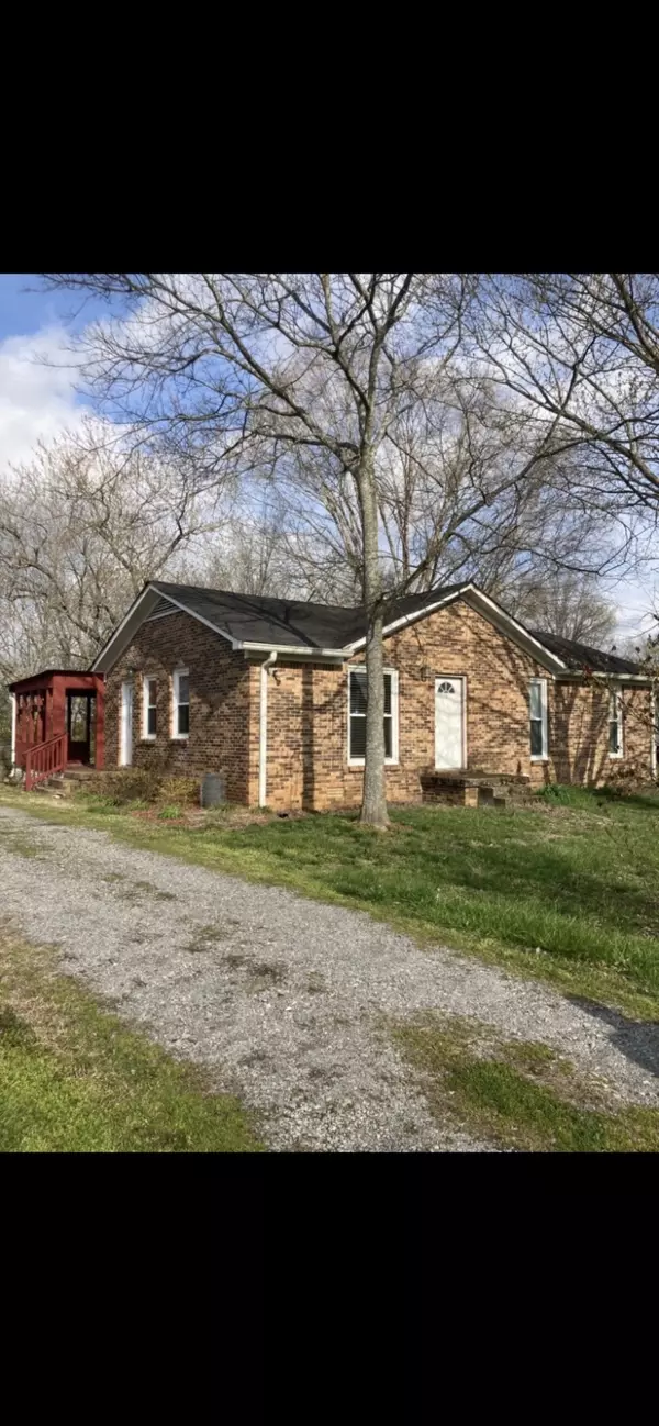 1533 Richmond Rd, Columbia, TN 38401