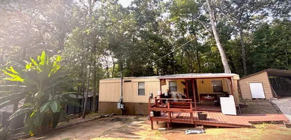 57 Sweetbrier Dr, Decaturville, TN 38329