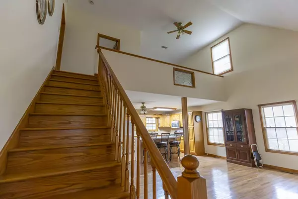 Byrdstown, TN 38549,1393 Jones Chapel Rd