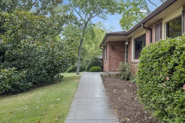 Madison, TN 37115,812 W Old Hickory Blvd