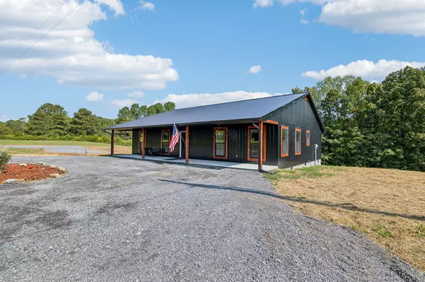 Gainesboro, TN 38562,233 Ralph Spivey Ln