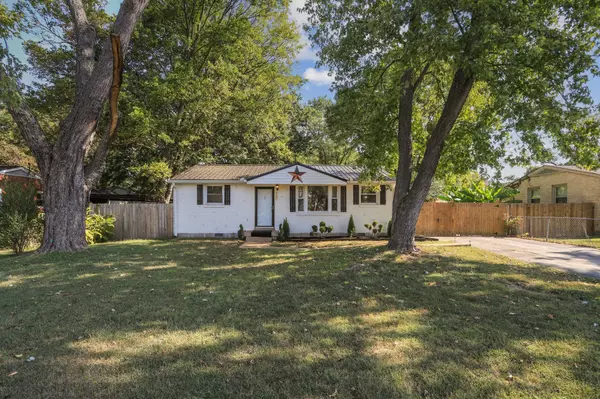 121 Scenic View Rd, Old Hickory, TN 37138