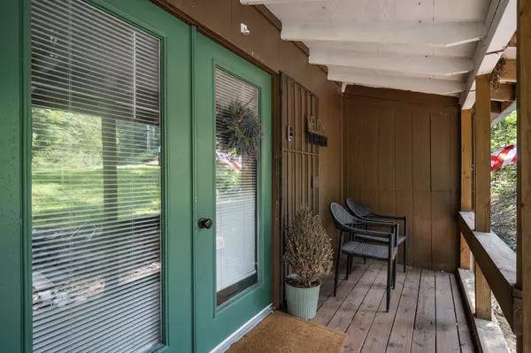 Smithville, TN 37166,235 Rye Hobbs Hollow Rd