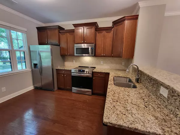 Nashville, TN 37203,3180 Parthenon Ave #106