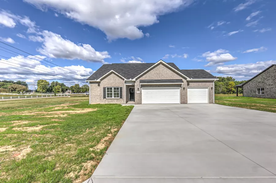 21 Bartow St, Decherd, TN 37324