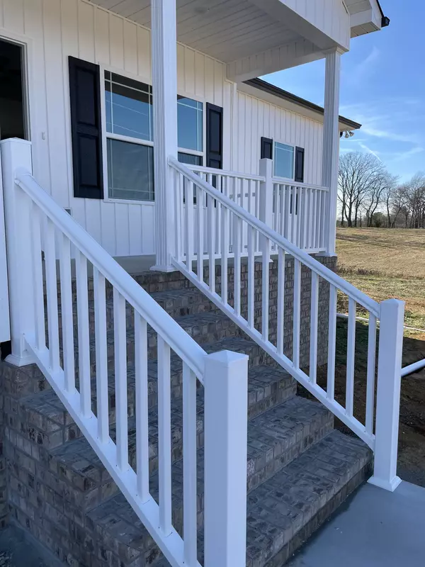 Summertown, TN 38483,292 Hidden Hills Lane