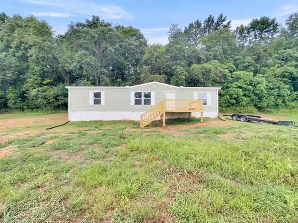 Lafayette, TN 37083,5128 White Springs Lane