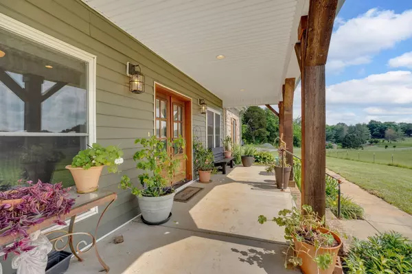 Shelbyville, TN 37160,1802 Old Nashville Dirt Rd