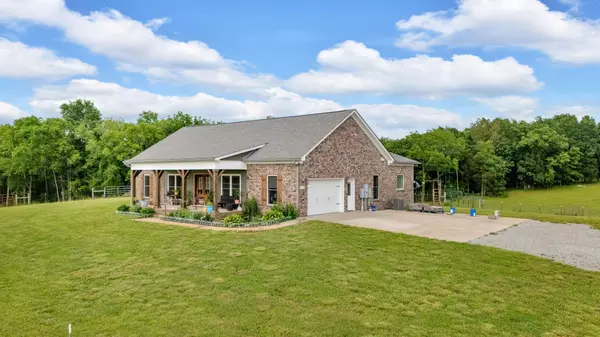 Shelbyville, TN 37160,1802 Old Nashville Dirt Rd