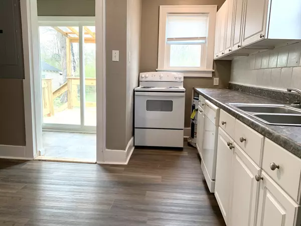 Clarksville, TN 37040,842 Richardson St