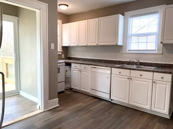 Clarksville, TN 37040,842 Richardson St