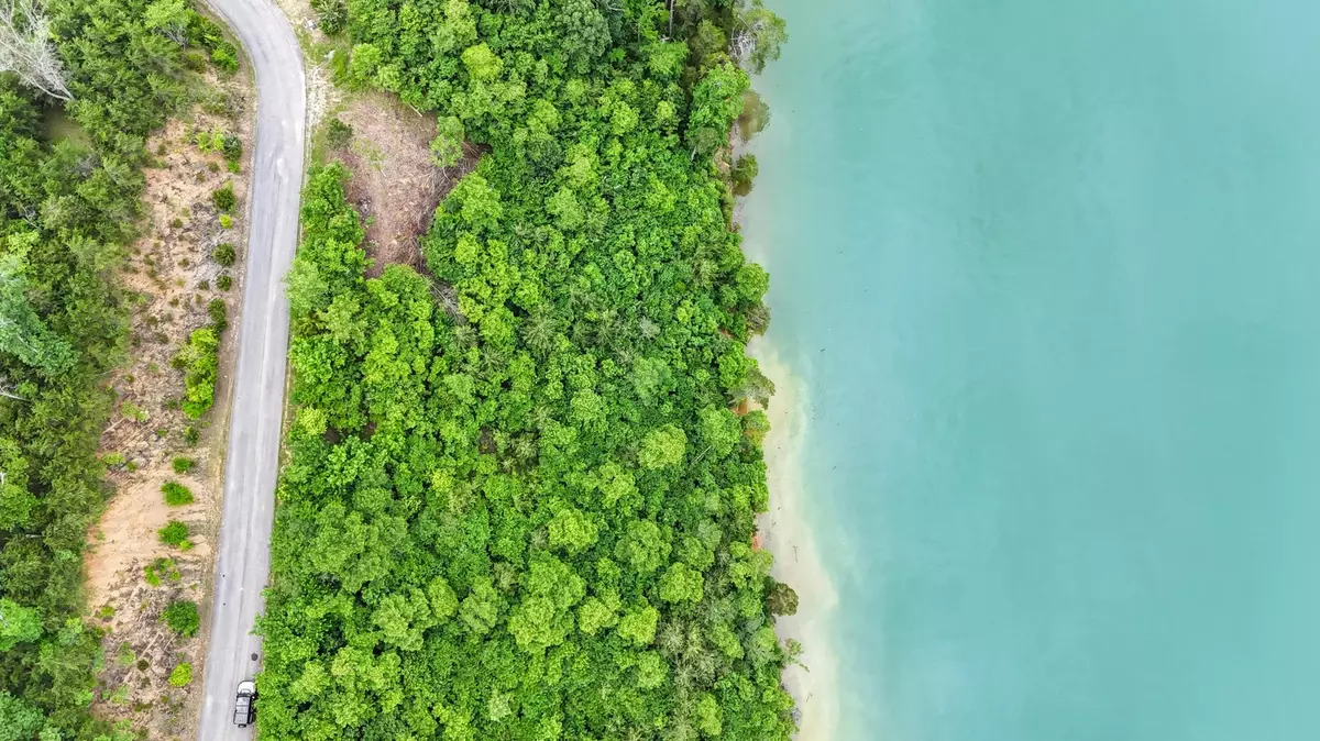 Dandridge, TN 37725,64 Stone Bridge