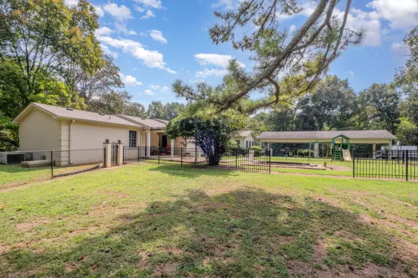 Shelbyville, TN 37160,602 Narrows Rd