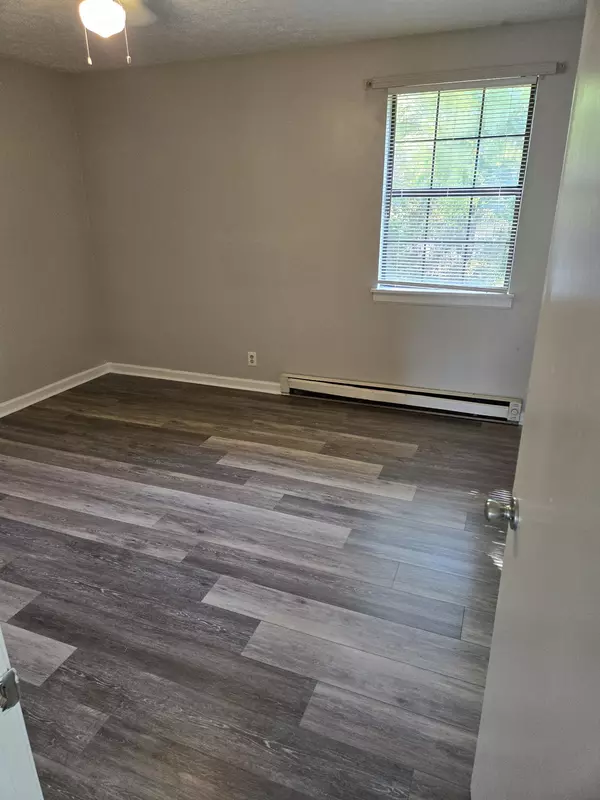 Nashville, TN 37216,1414 Oakhurst Ave #1414