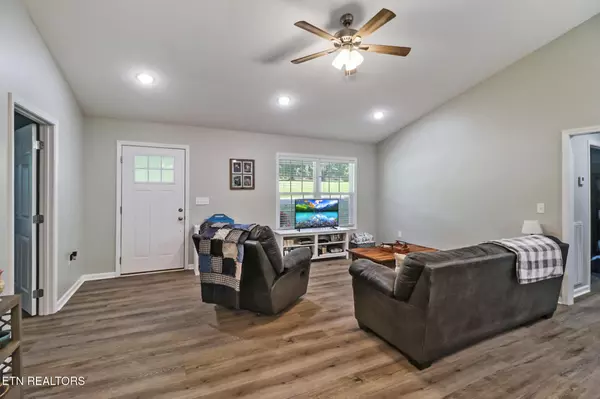 Jamestown, TN 38556,2296 Memory Garden Rd
