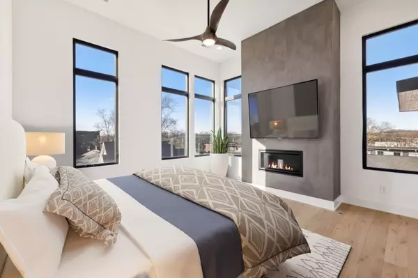 Nashville, TN 37206,1000 Douglas Ave #996 & 1000