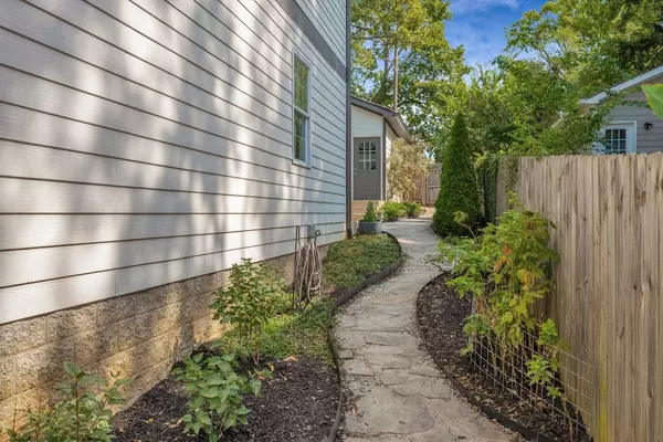 Nashville, TN 37208,2110B 15th Ave #N
