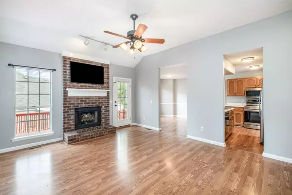 Hendersonville, TN 37075,127 Oak Leaf Dr