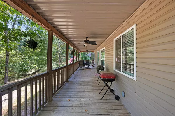 Camden, TN 38320,44 G & S Rock Ranch Rd