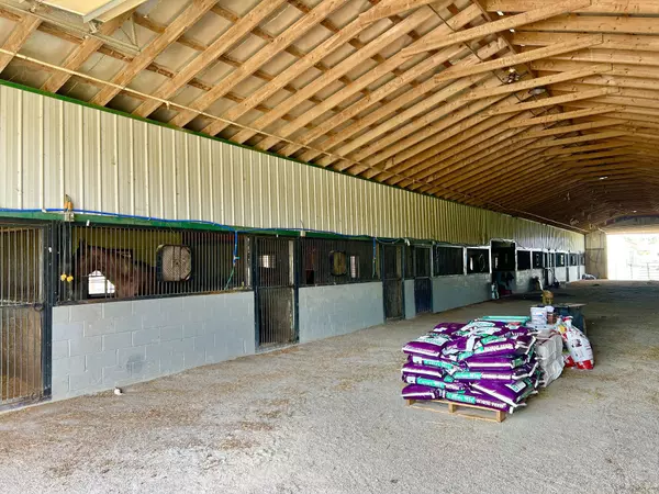 Shelbyville, TN 37160,827 Longview Rd